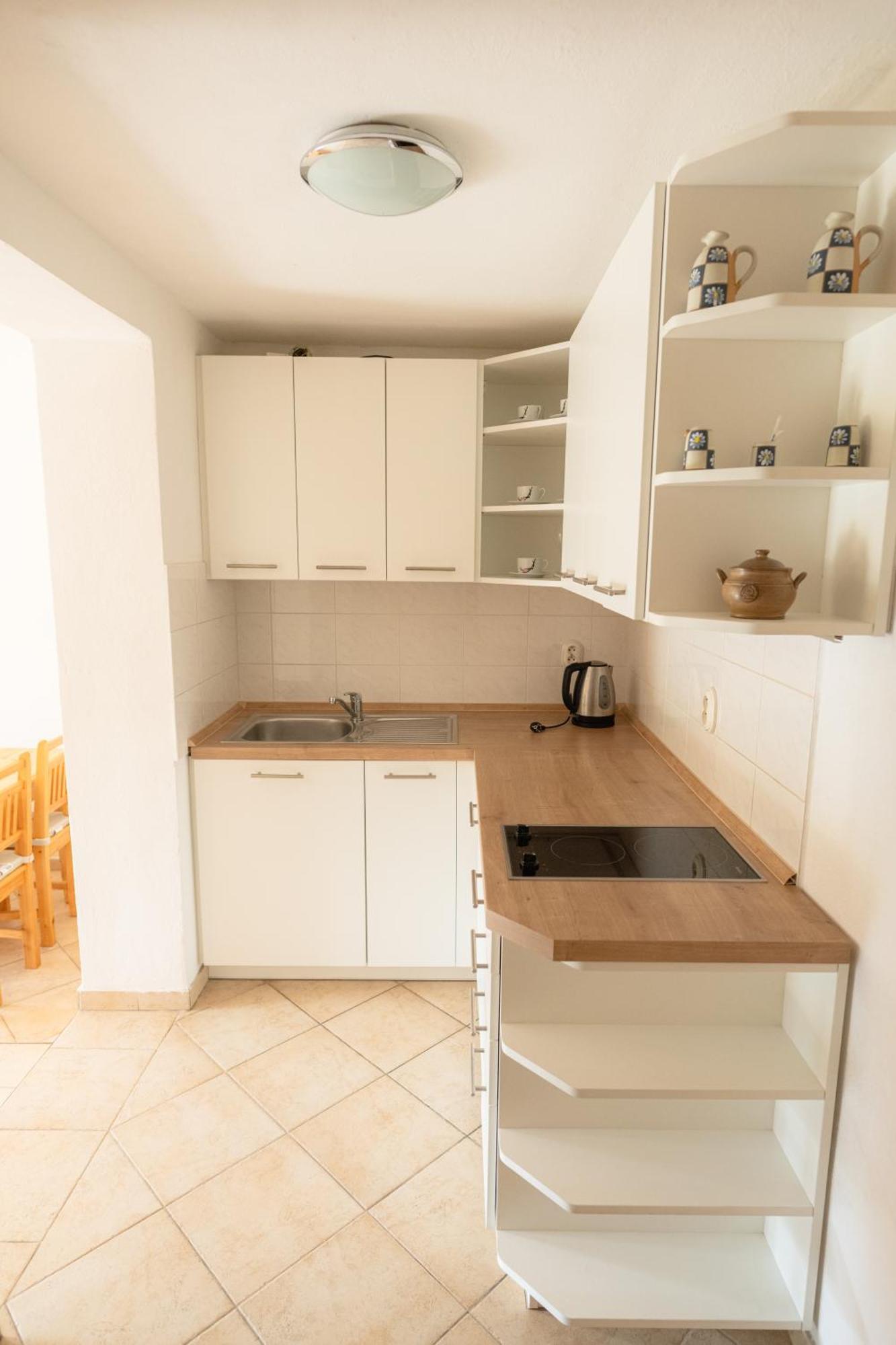 Mlyn Kamenice Klucenice Esterno foto